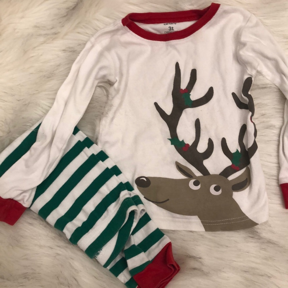 Christmas pjs size 3T